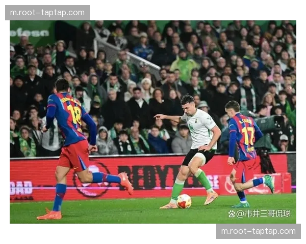 巴萨战术灵活性评估 弗里克根据对手特点调整阵型的能力