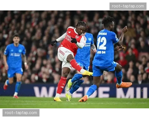 勒沃库森失39球防守表现尚可 但防守纪律性偶有松懈迹象